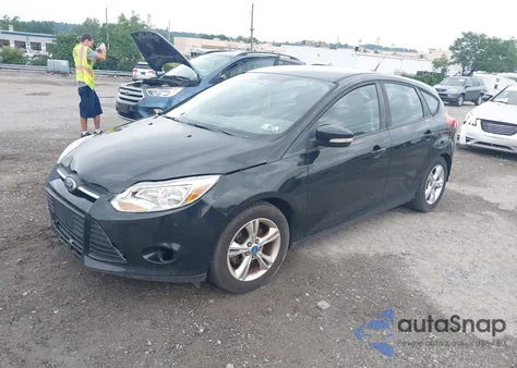 2013 Ford Focus Se z USA, uszkodzony, nr VIN 1FADP3K23DL111505